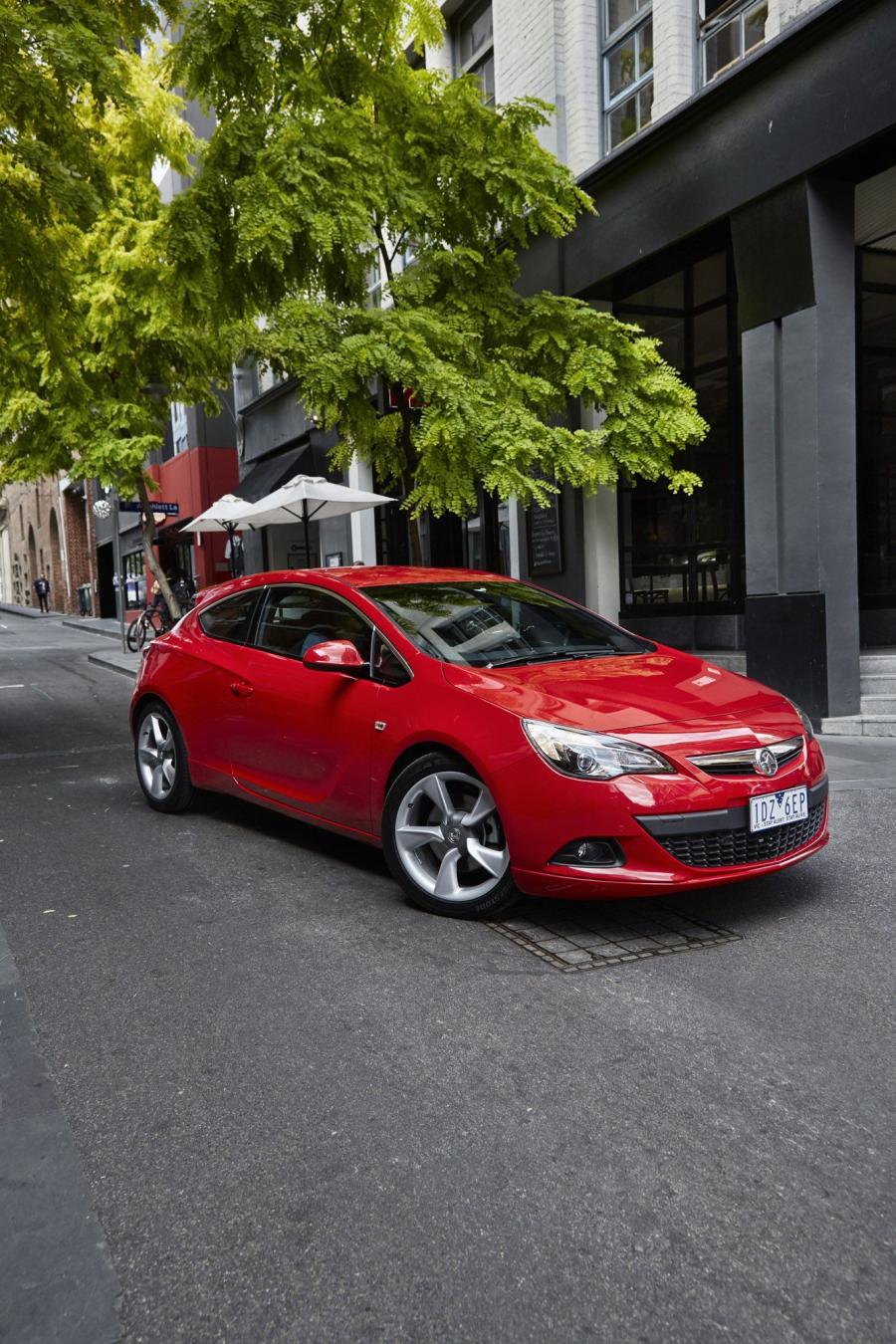  Holden Astra GTC Sport 2015 года  (фото 8 из 12)